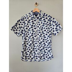 Across the Pond Floral Button Up Shirt Men’s M White Blue Cotton Summer Resort